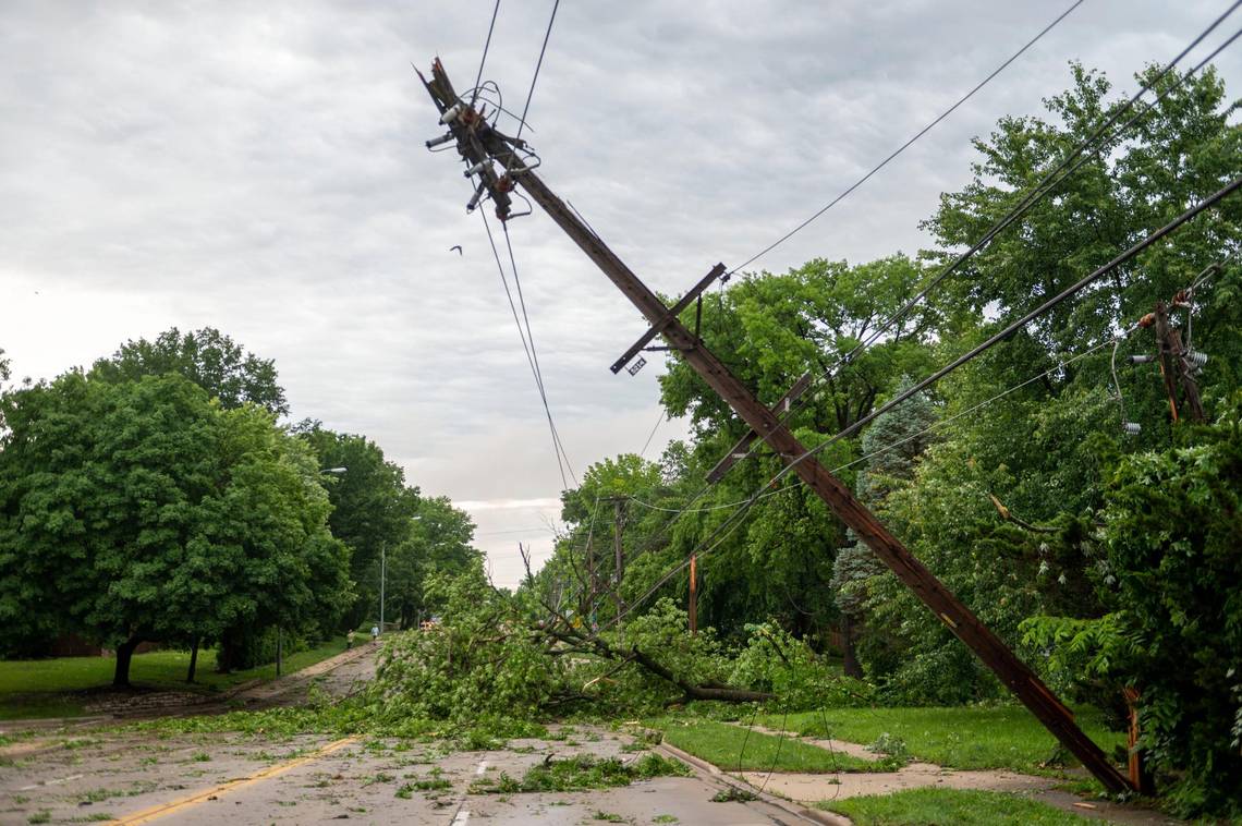 Power Interuption from electricity grid infrastructure damages from a storm - REDEI Renewable Energy